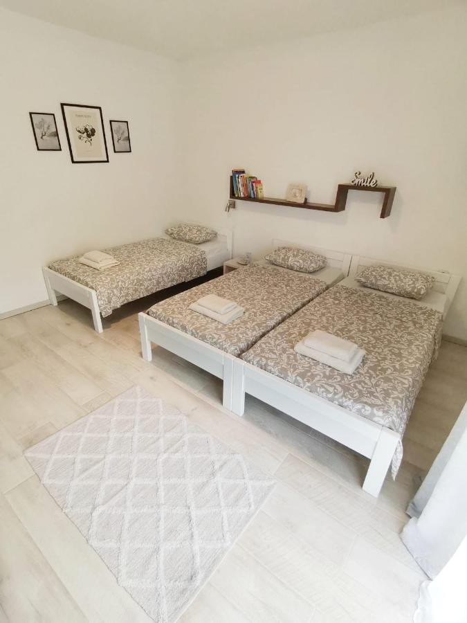 Apartman Pejic Podstrana Exterior foto